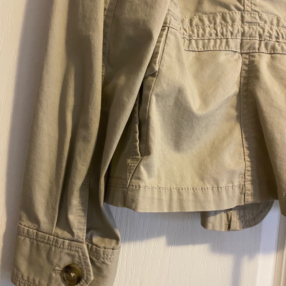 Jacket - Picture 4 of 5